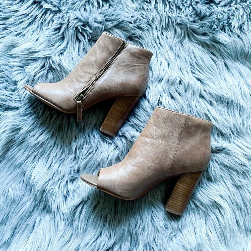 Levity Alana Peeptoe booties, 8